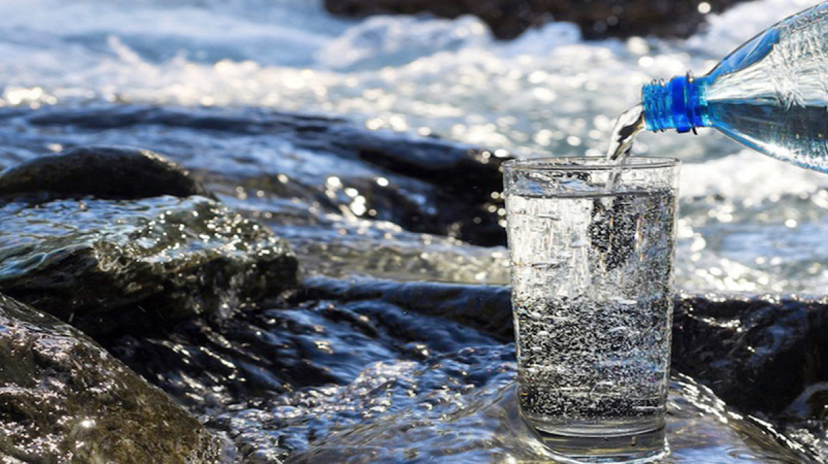 Артезианская вода